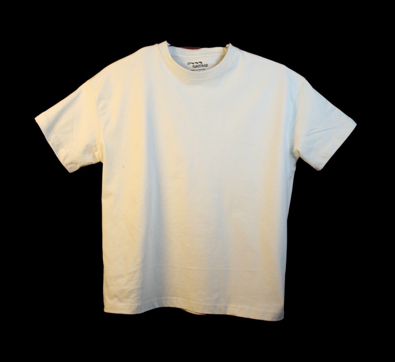 Butterbye Tee Beige - 2000Crew