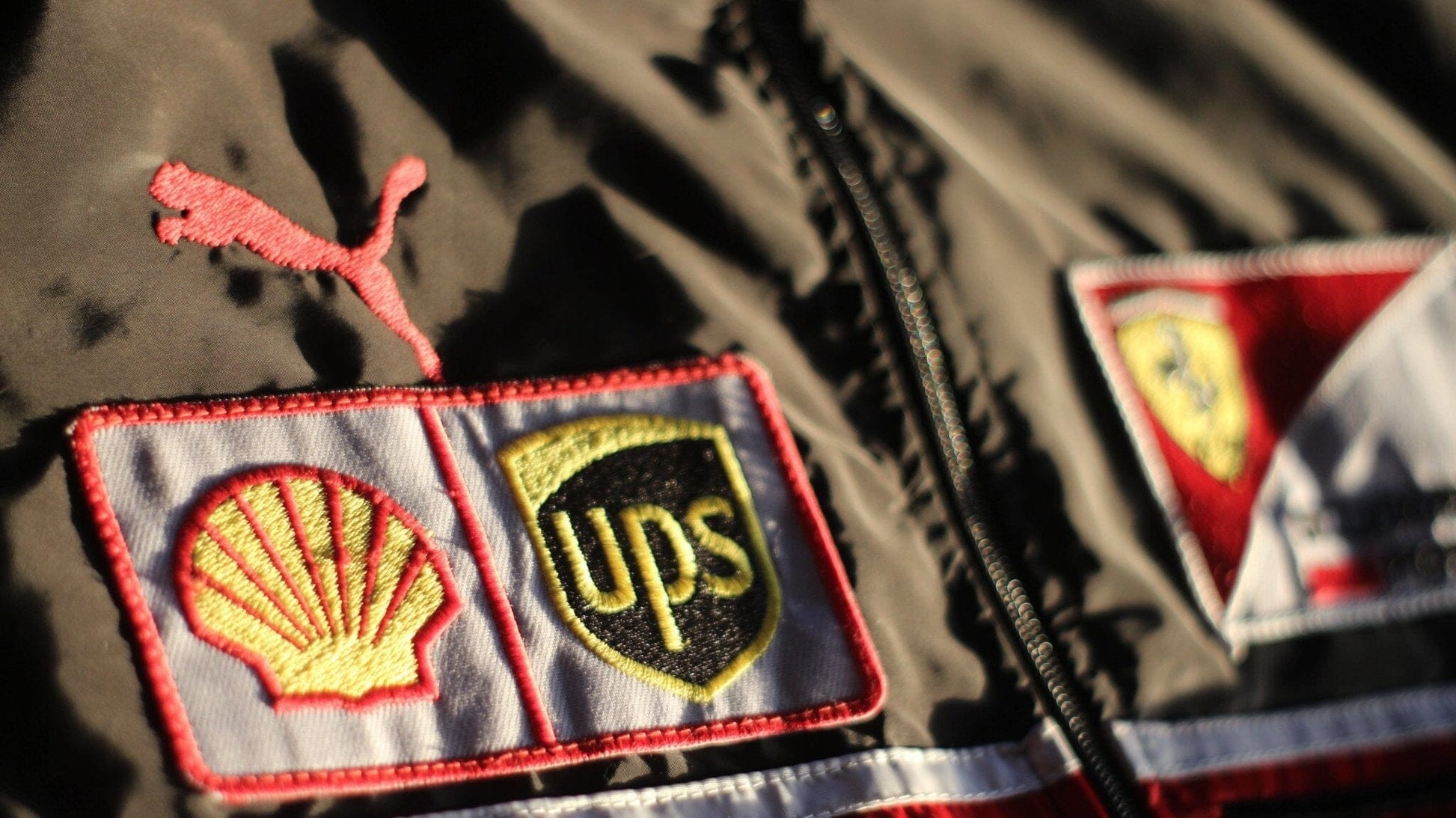 Formula 1 Ferrari Jacket - 2000Crew