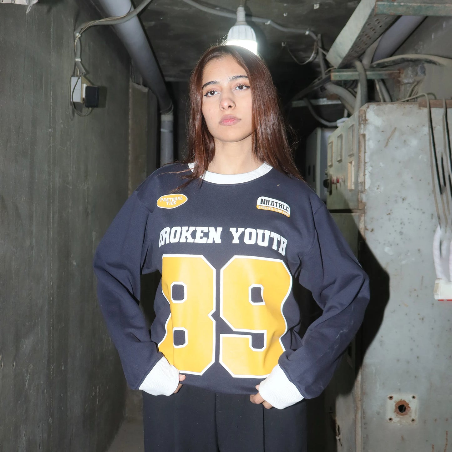 BROKEN YOUTH (unisex)