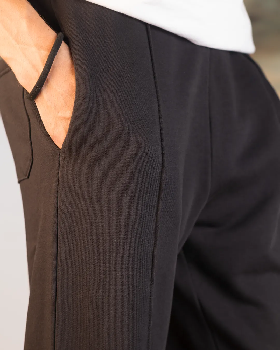 Relaxed Pin-Tuck Pant
